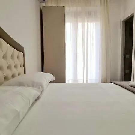 בית הארחה Farah's House פאדובה